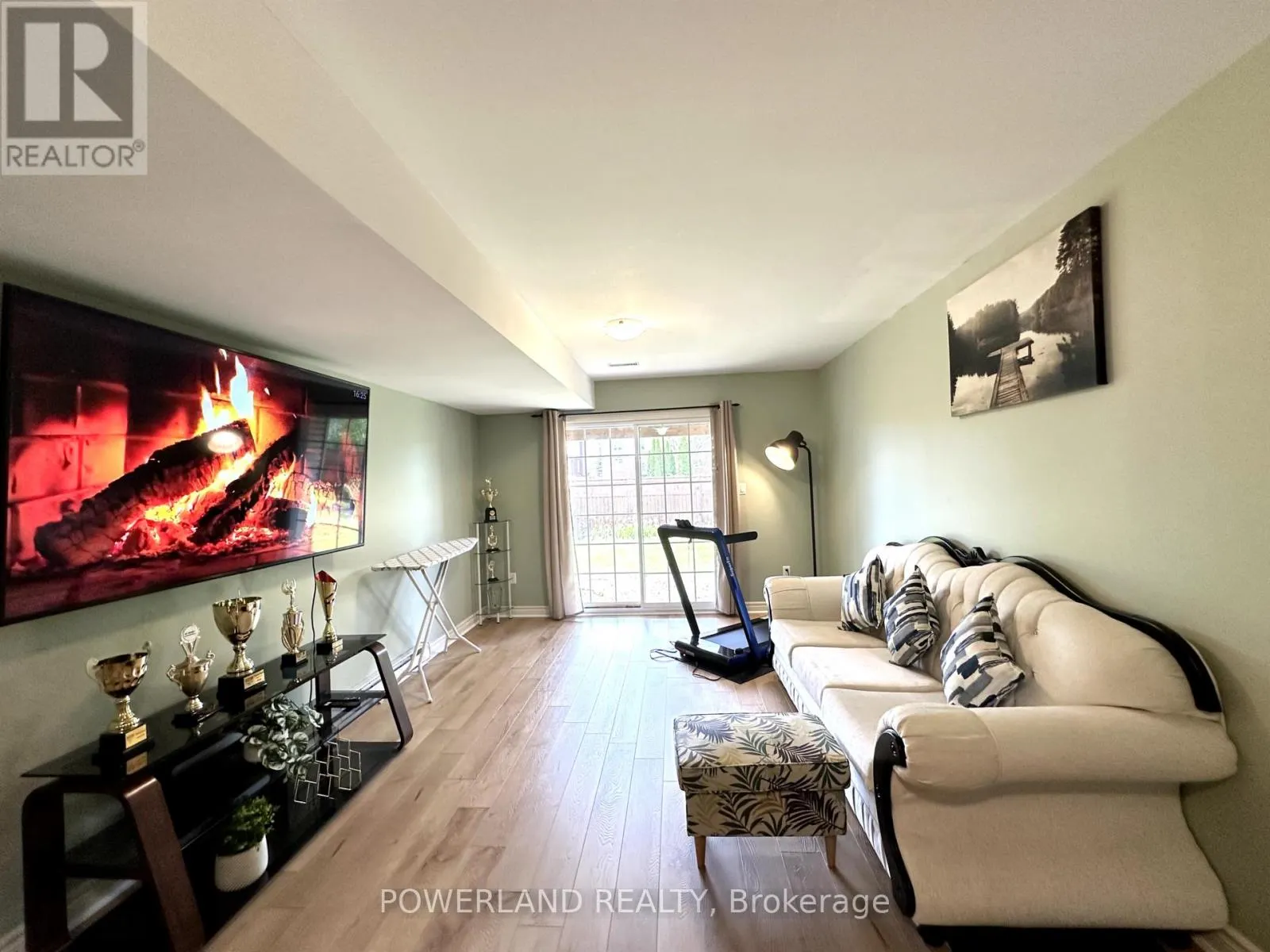 21 BROOKLAND DRIVE