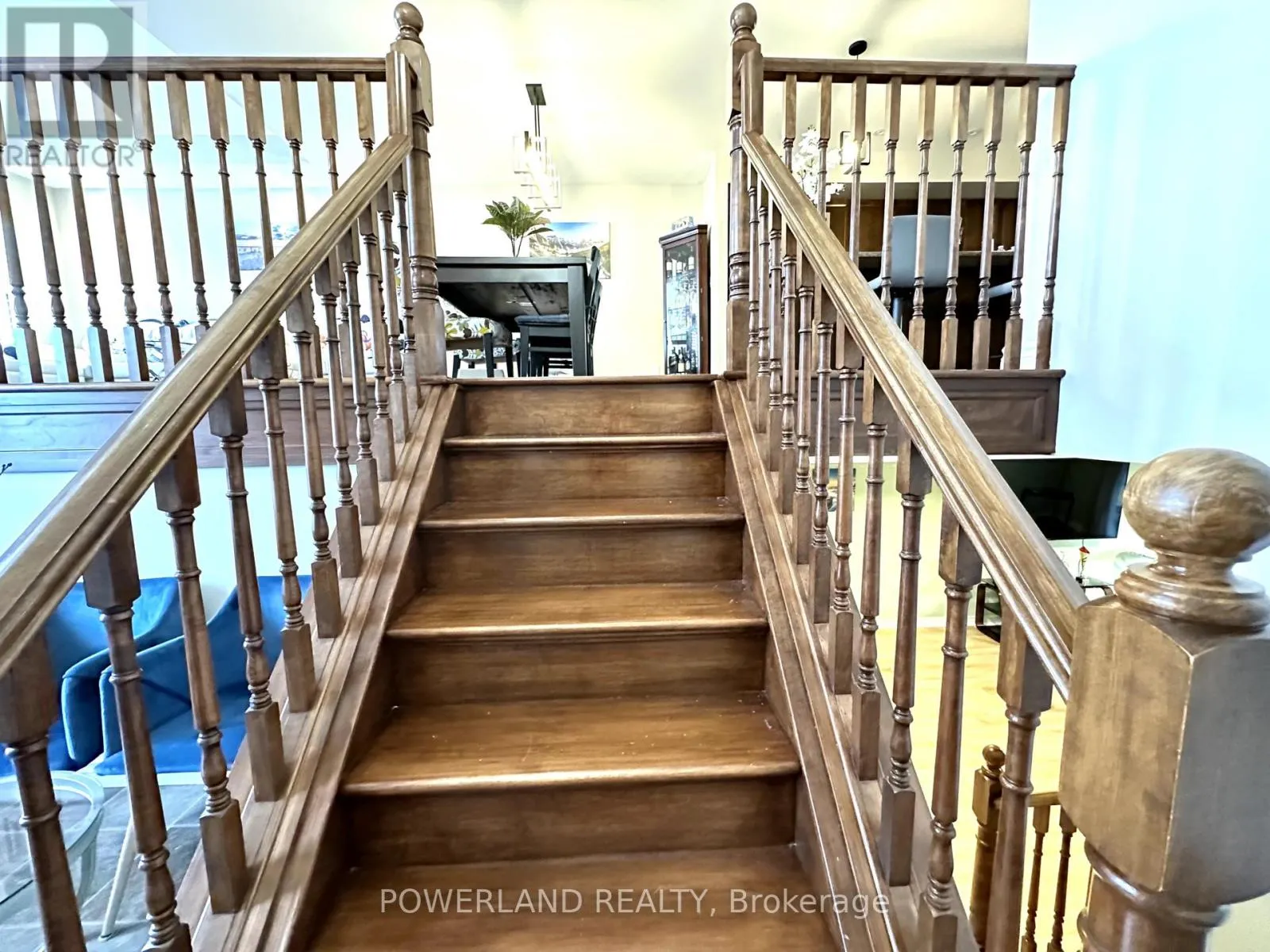 21 BROOKLAND DRIVE