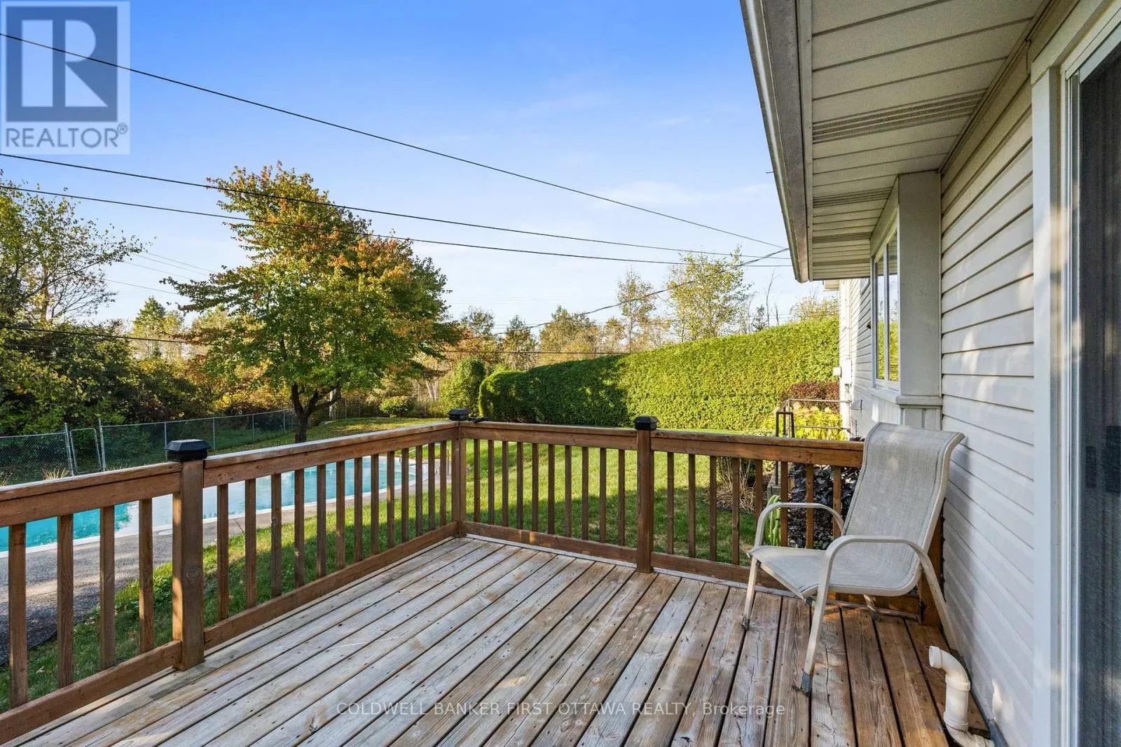 7 MIDDLEWOOD COURT
