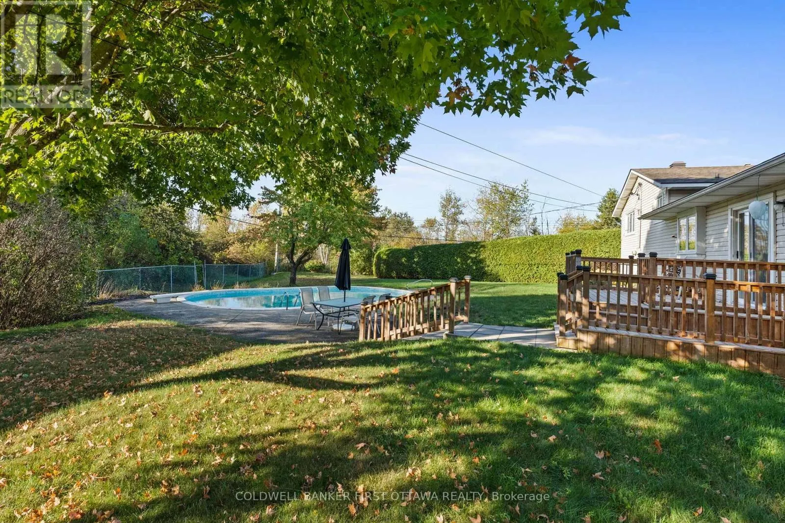 7 MIDDLEWOOD COURT