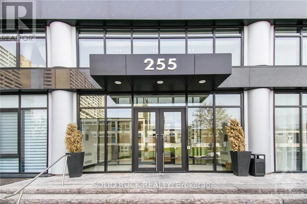 213 - 255 BAY STREET