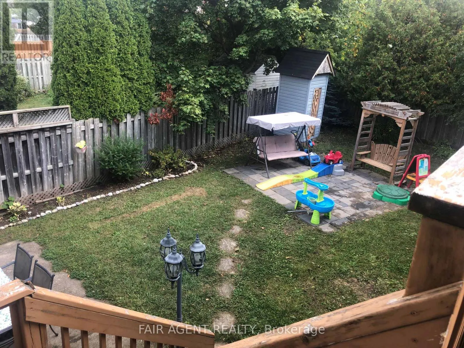 562 ERINBROOK DRIVE