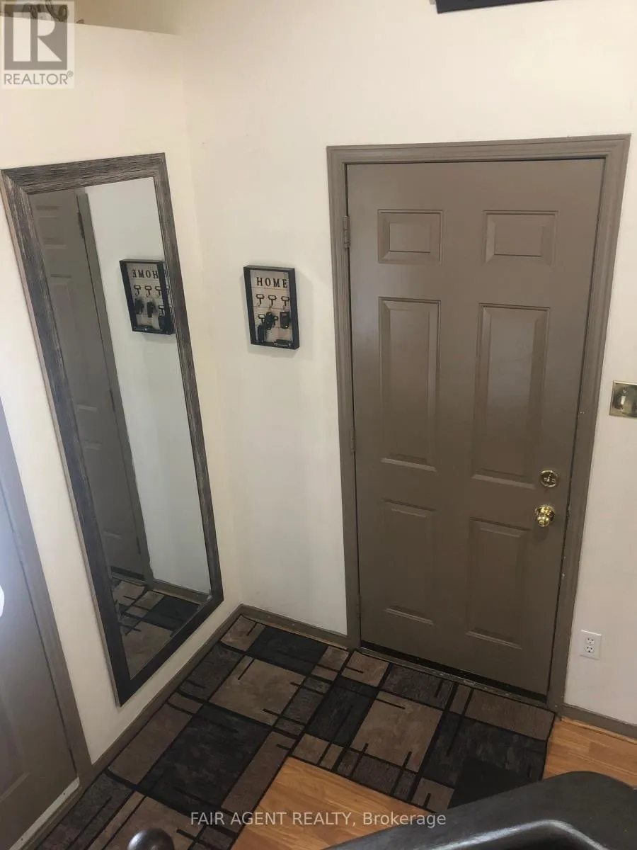 562 ERINBROOK DRIVE