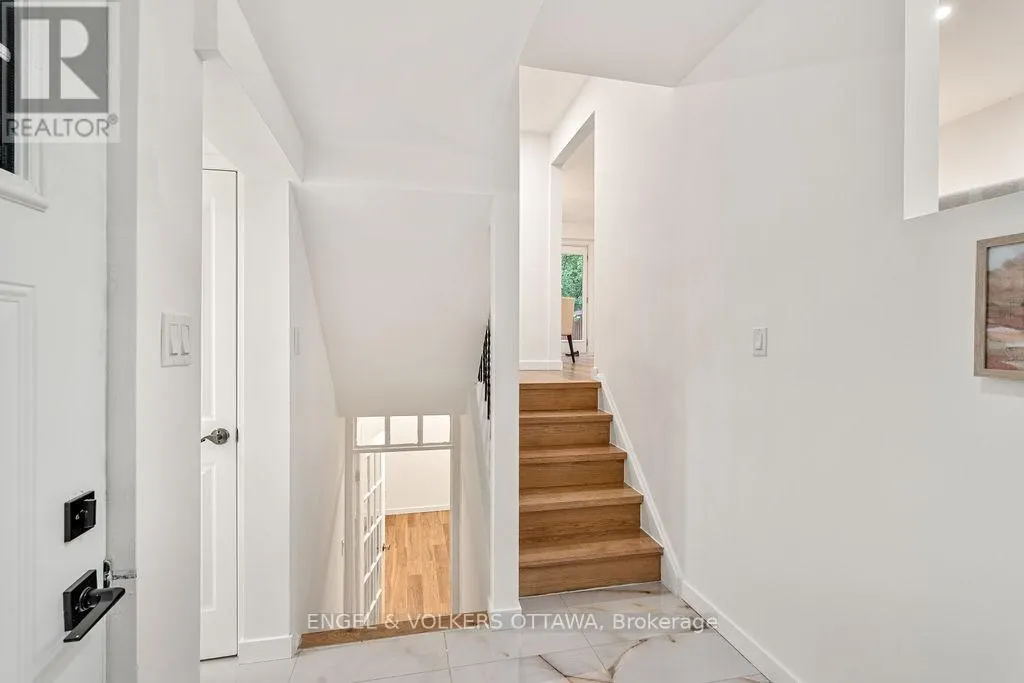 12 BAYSIDE PRIVATE
