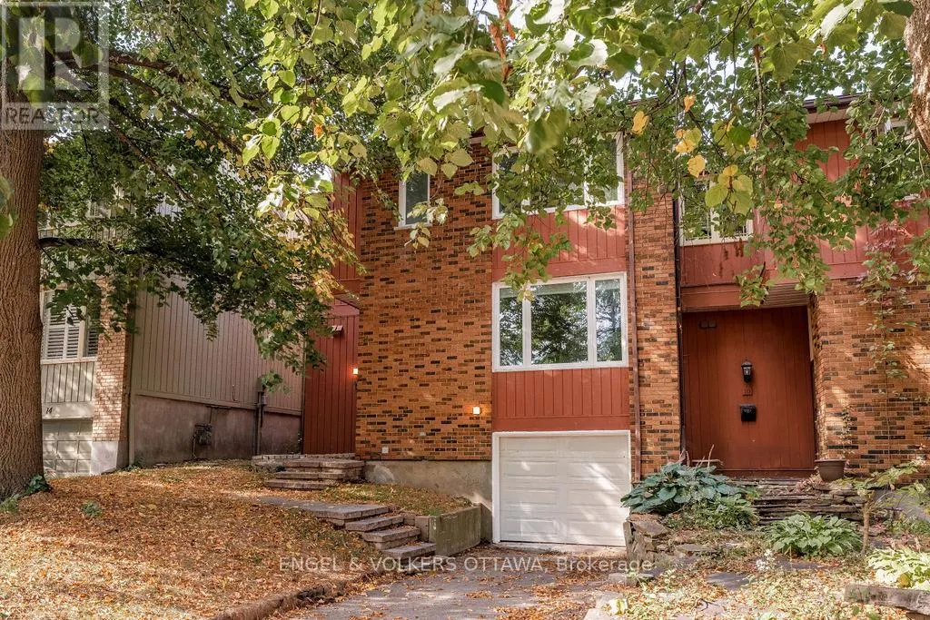 12 BAYSIDE PRIVATE