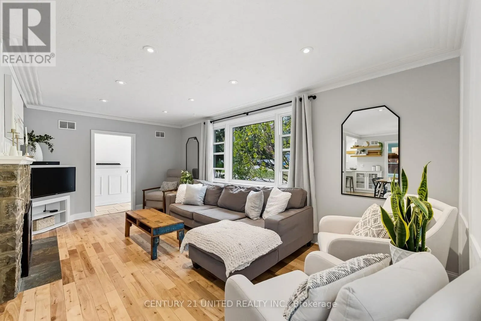 141 O'CARROLL AVENUE