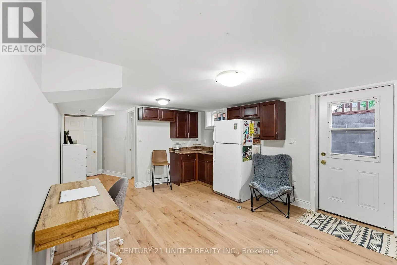 141 O'CARROLL AVENUE