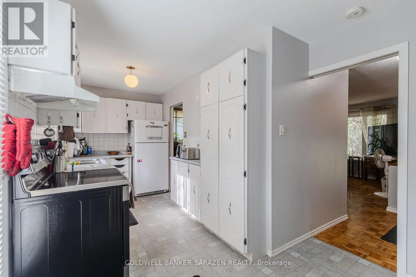 6535 RIDEAU VALLEY DRIVE N