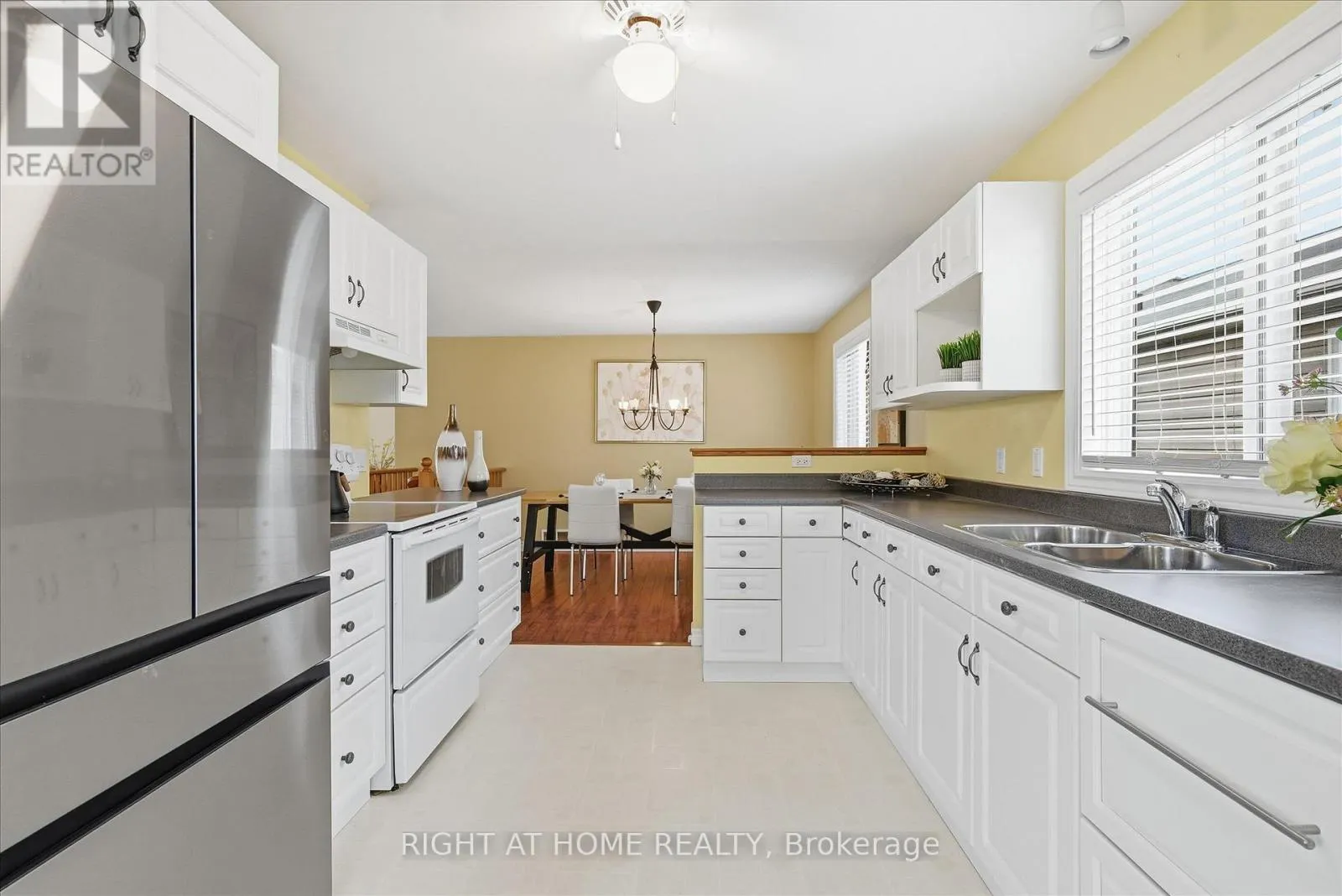 111 GRACEHILL CRESCENT
