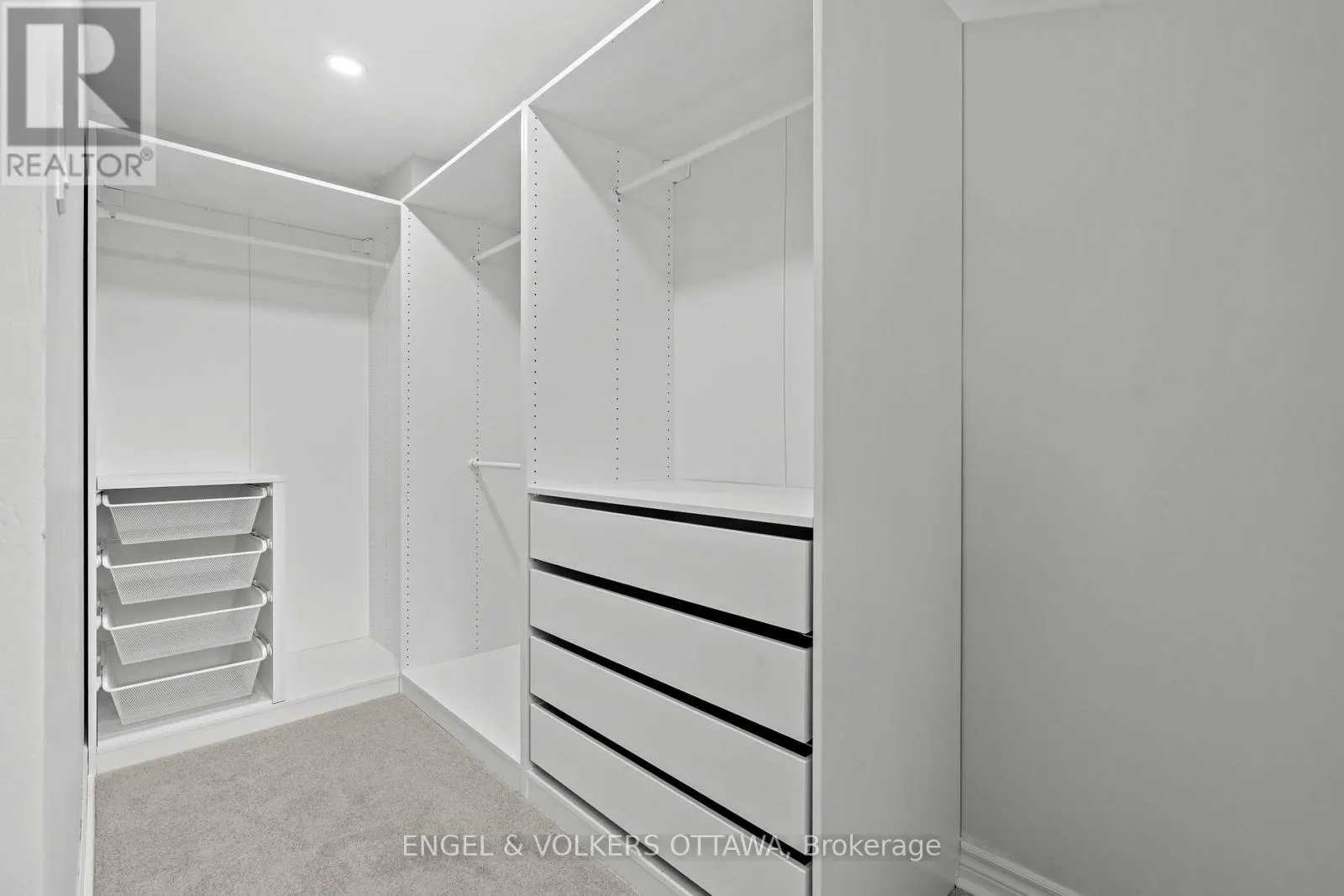 1540 MIMOSA AVENUE