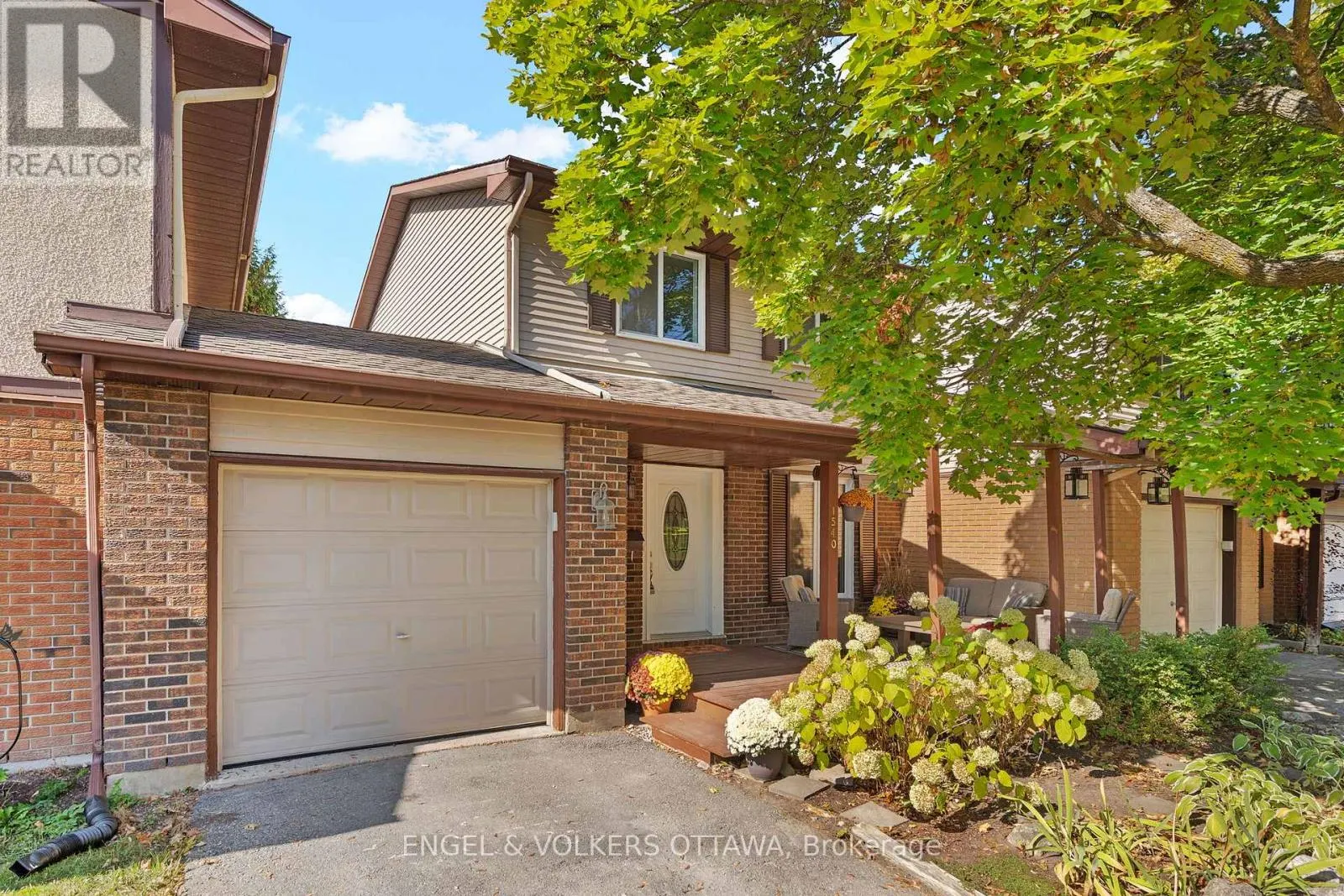 1540 MIMOSA AVENUE