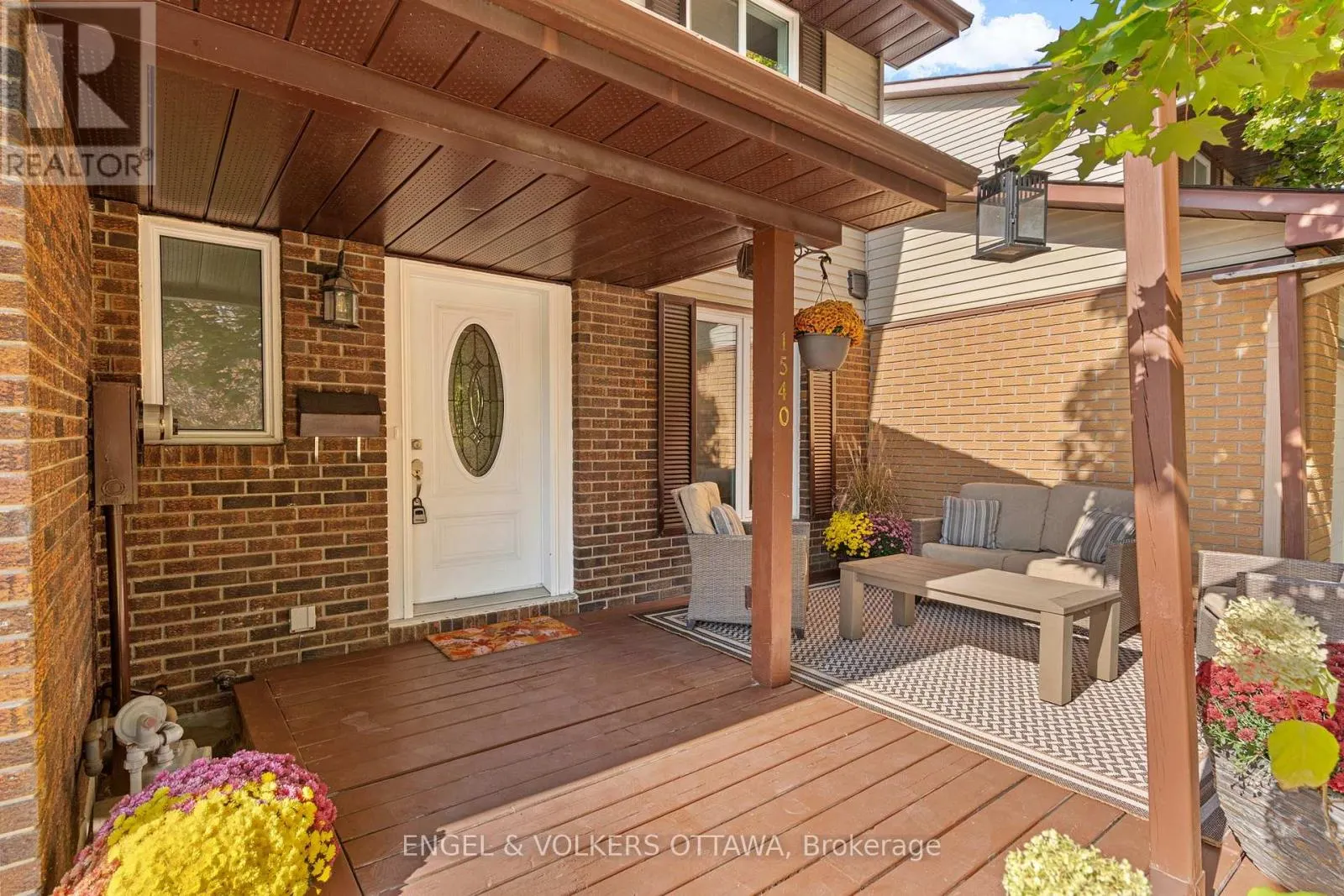 1540 MIMOSA AVENUE