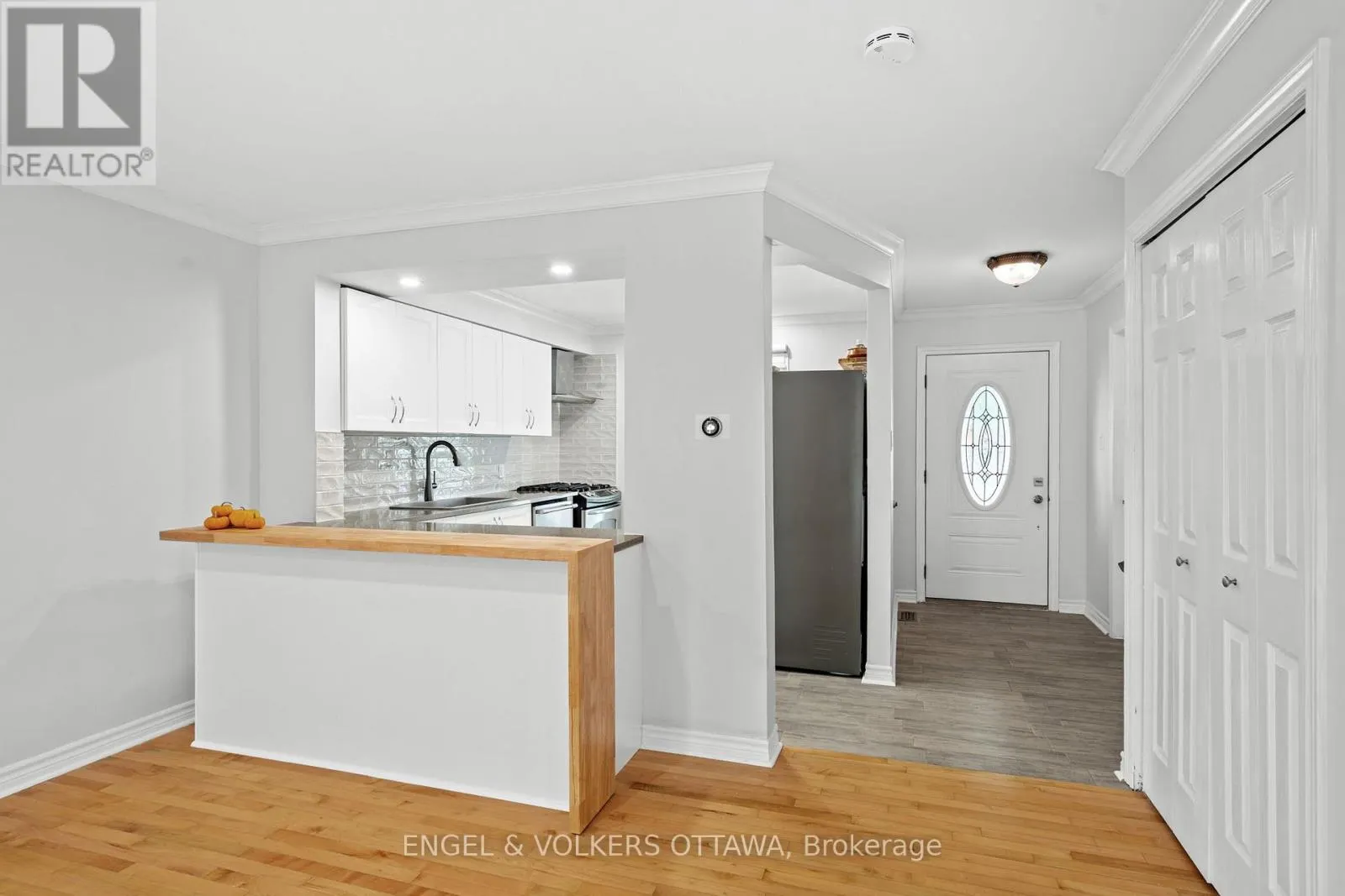 1540 MIMOSA AVENUE