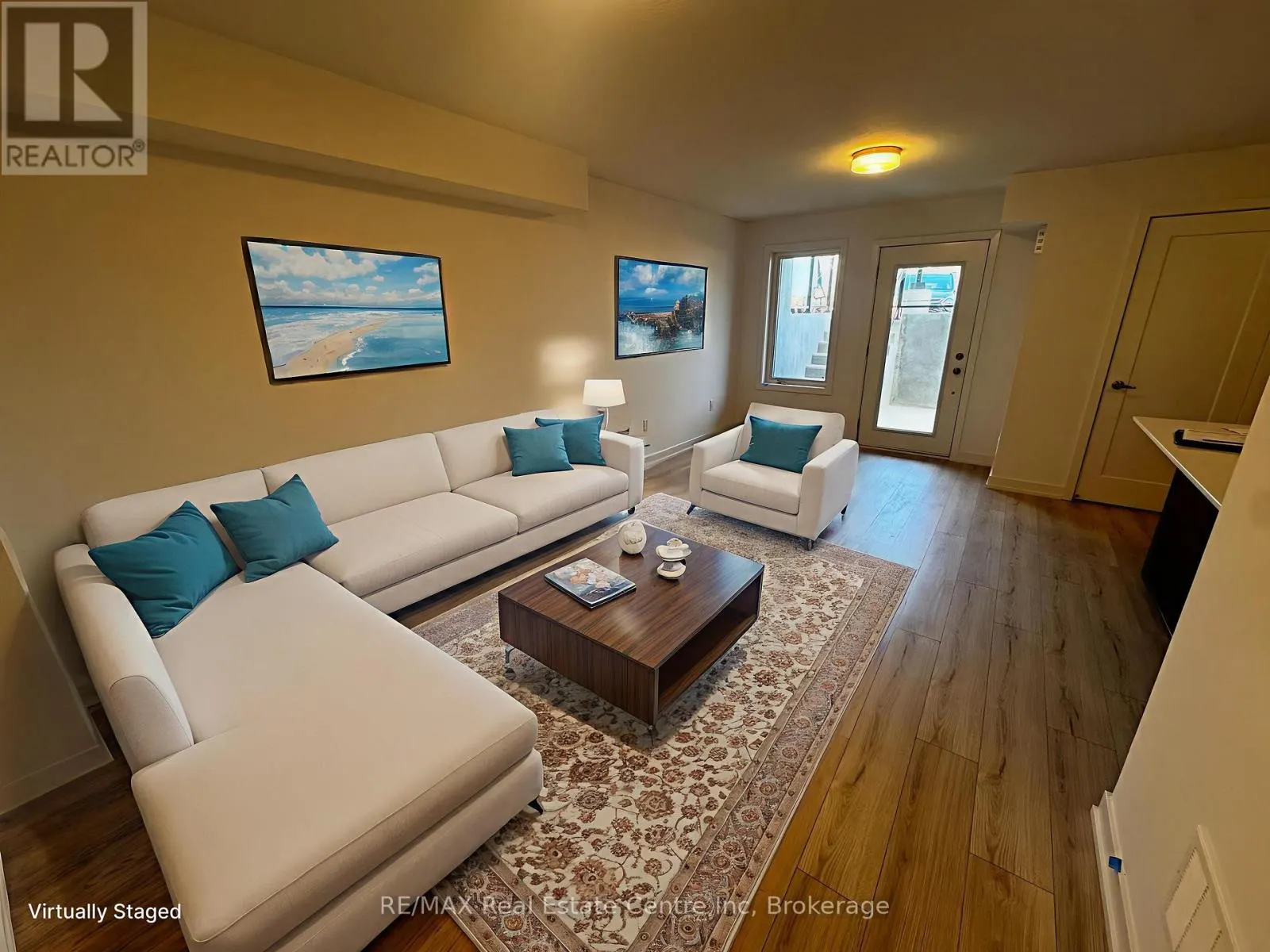 93 - 940 ST DAVID STREET N, #93