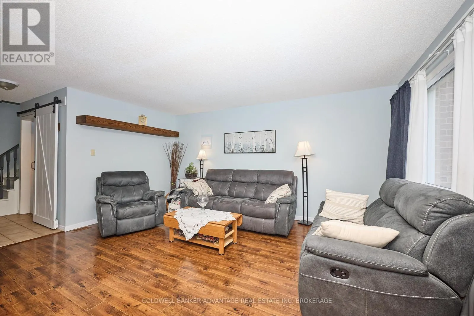 33 NAPLES COURT