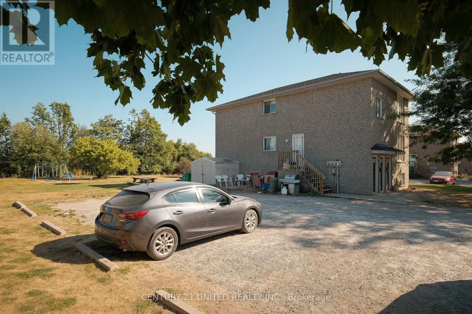 538 CRYSTAL DRIVE