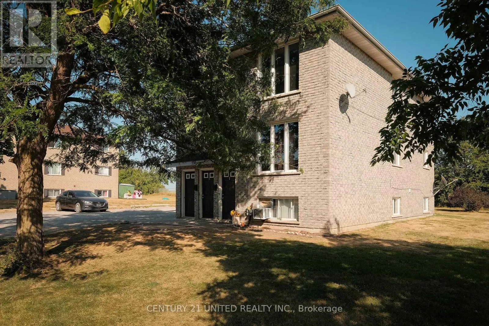538 CRYSTAL DRIVE