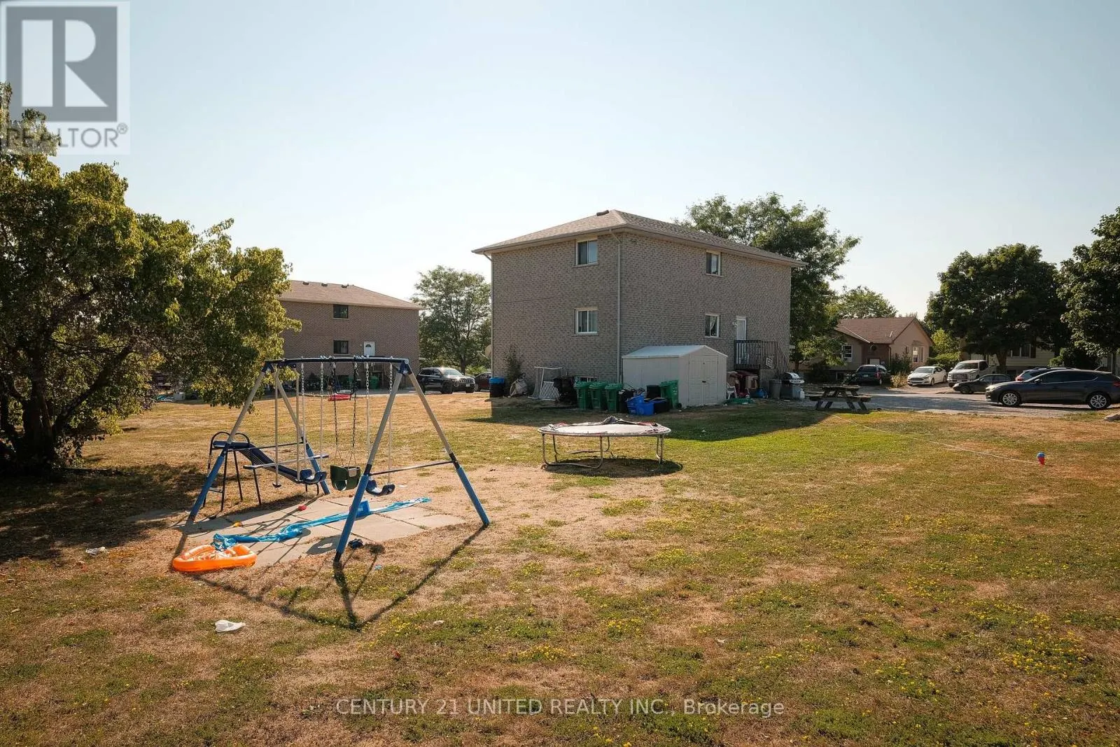 538 CRYSTAL DRIVE
