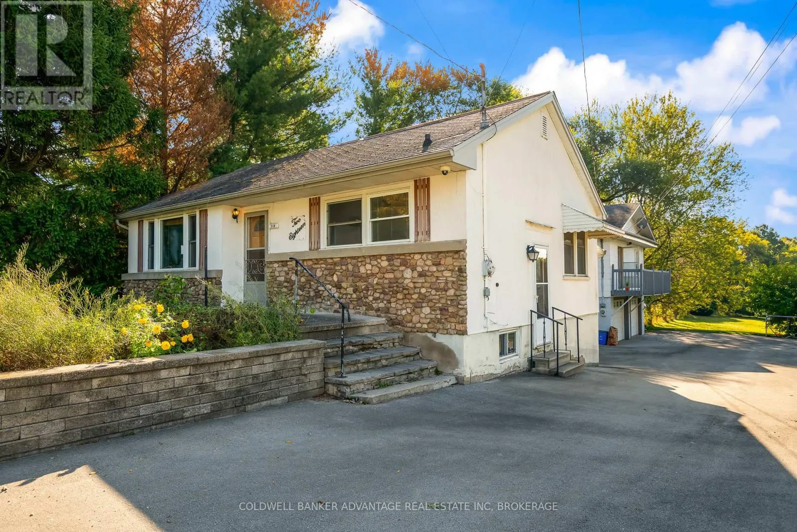218 CANBORO ROAD