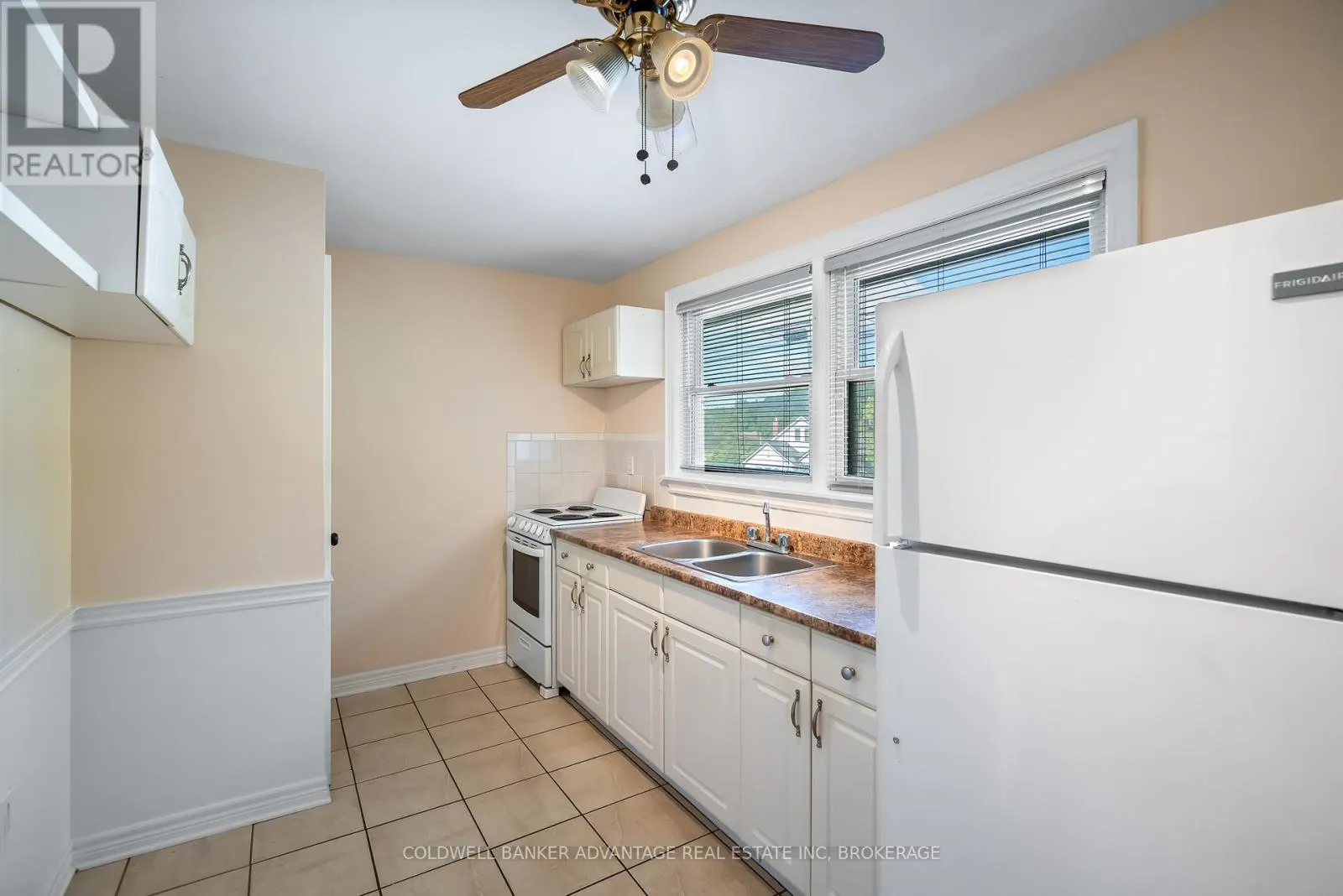 218 CANBORO ROAD