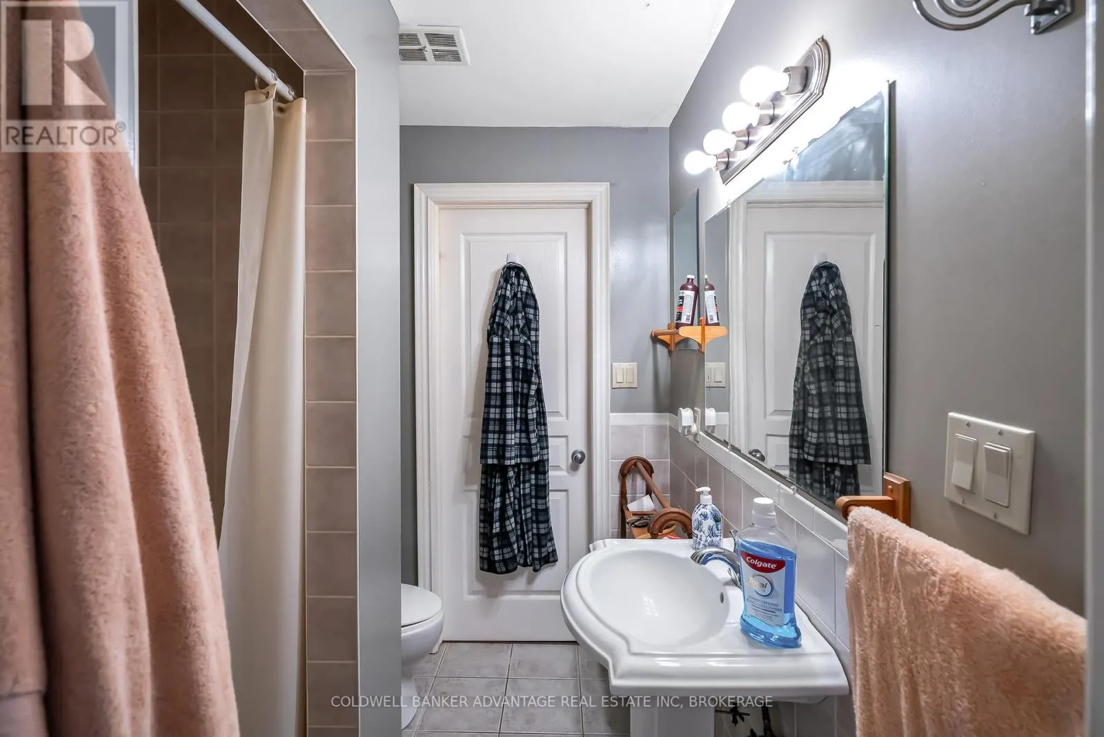 218 CANBORO ROAD