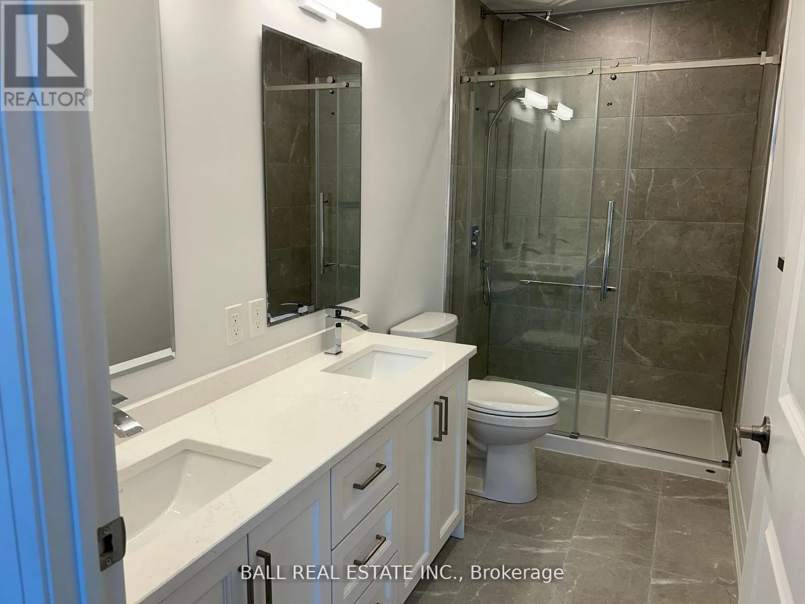 116 - 99 LOUISA STREET, #116