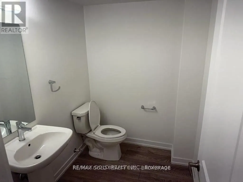 195 WEST OAK TRAIL