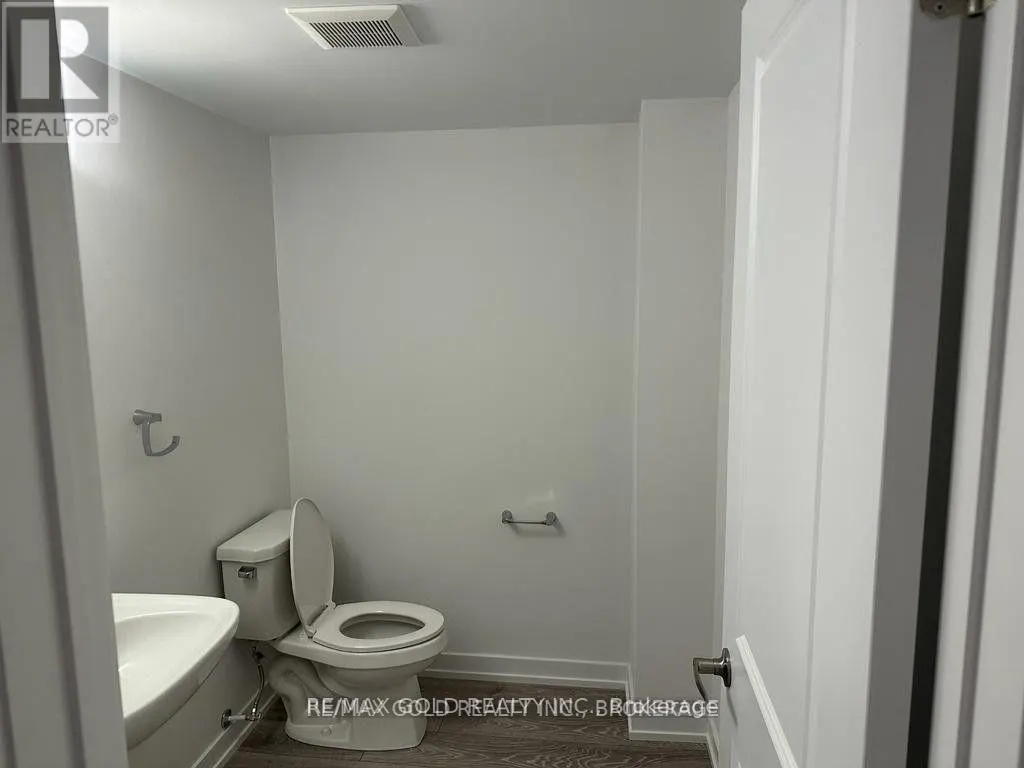 195 WEST OAK TRAIL