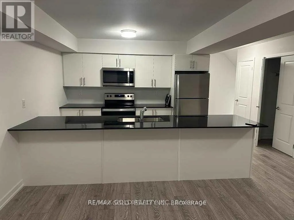 195 WEST OAK TRAIL