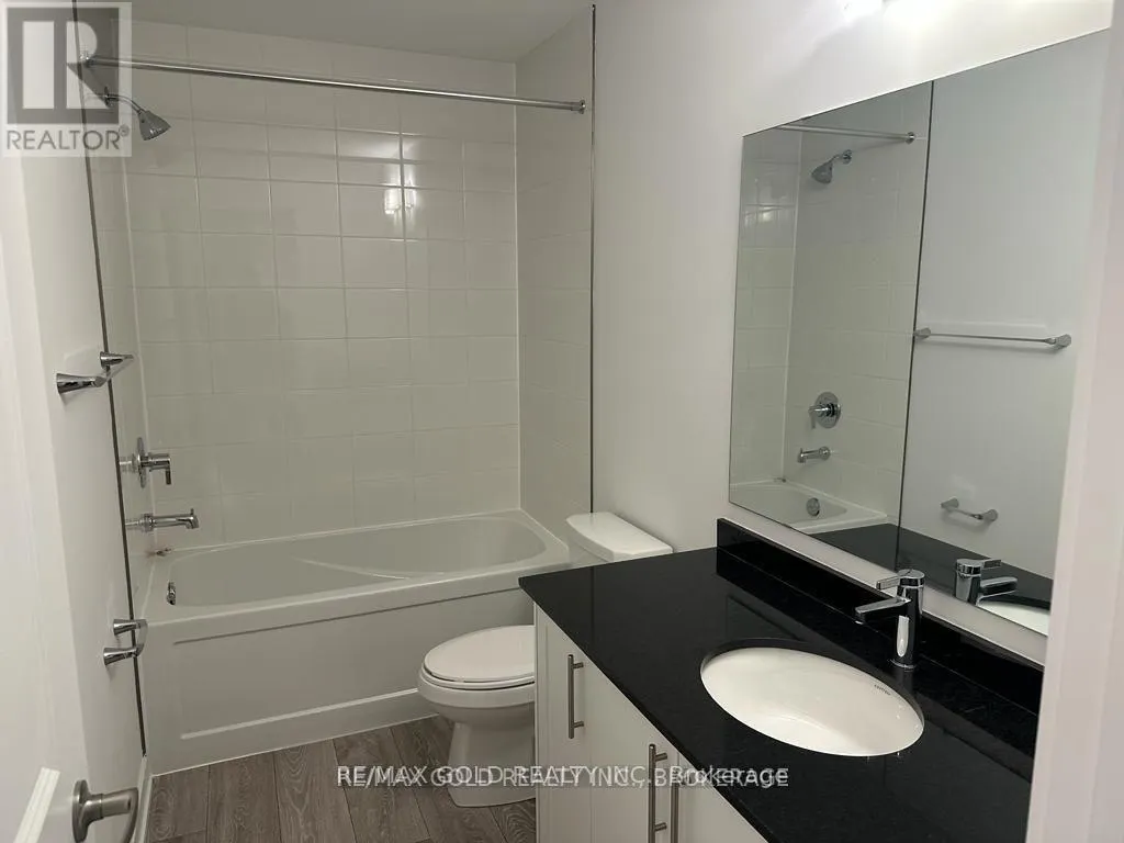 195 WEST OAK TRAIL