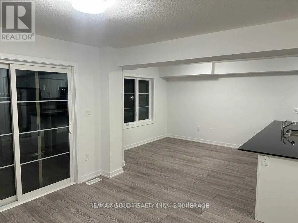 195 WEST OAK TRAIL