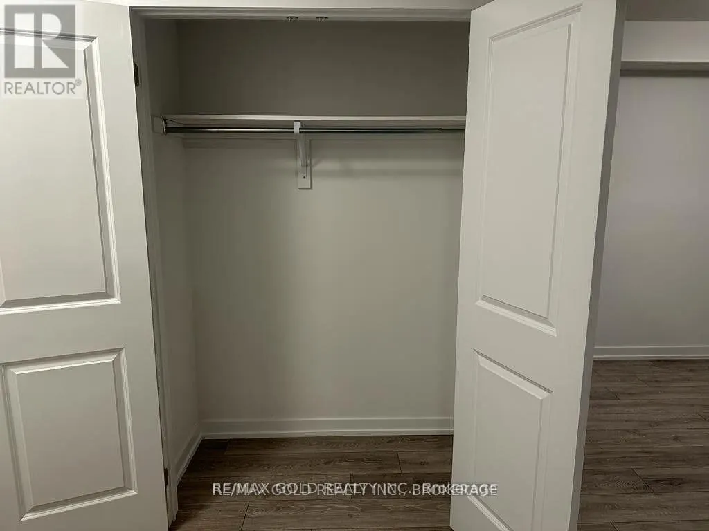 195 WEST OAK TRAIL