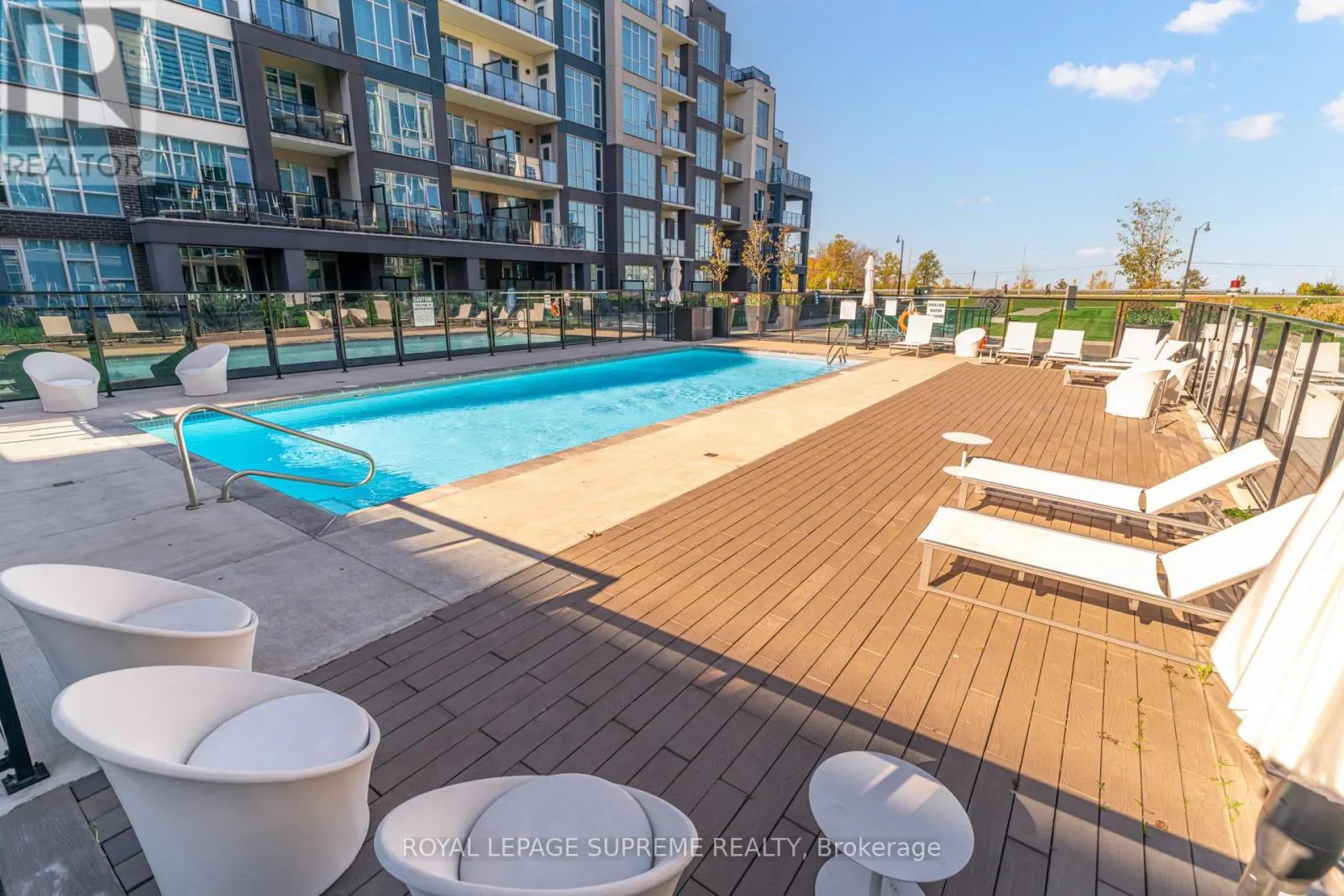 337 - 16 CONCORD PLACE
