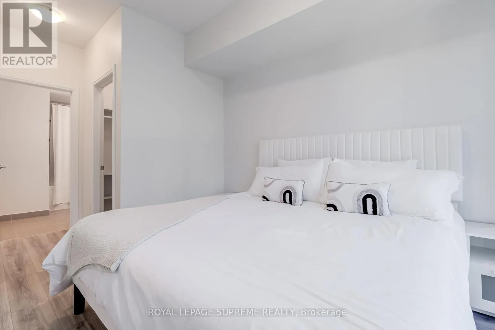 337 - 16 CONCORD PLACE