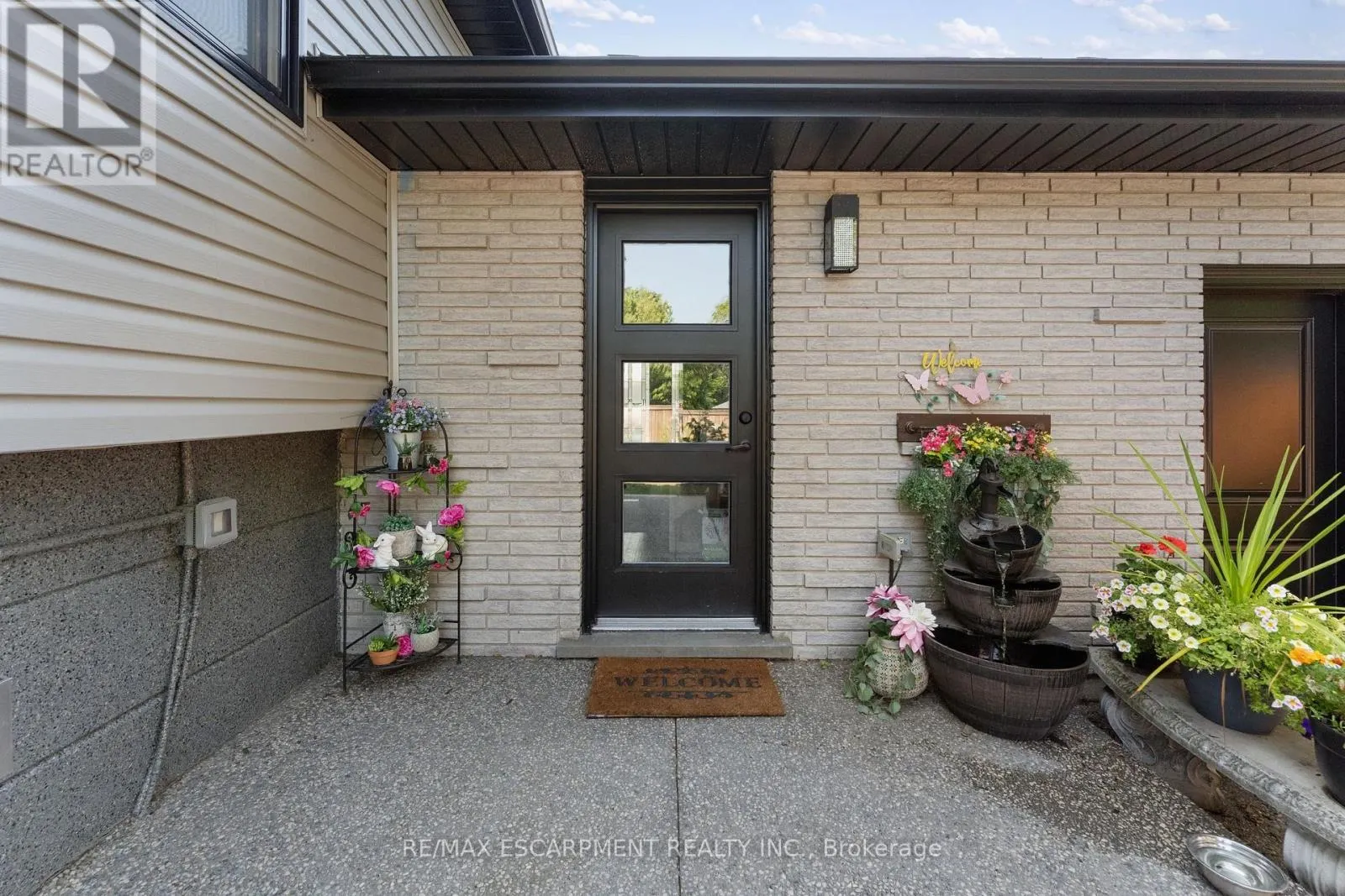 168 HANOVER PLACE