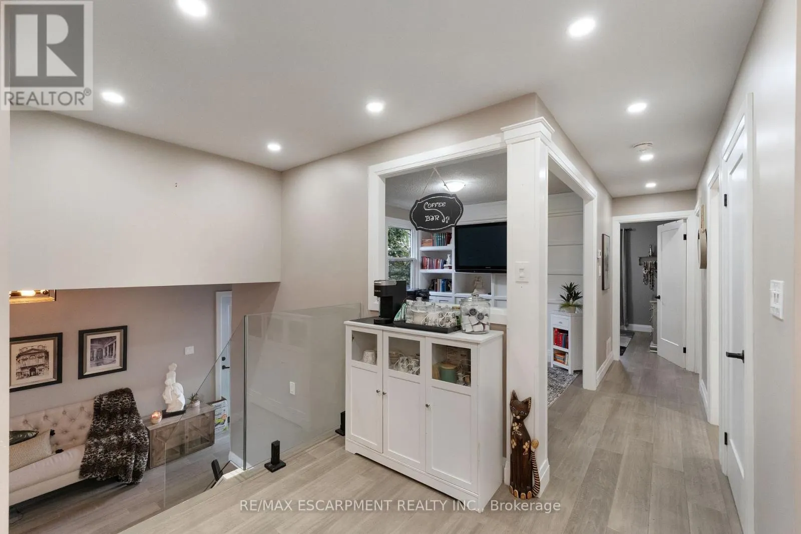 168 HANOVER PLACE