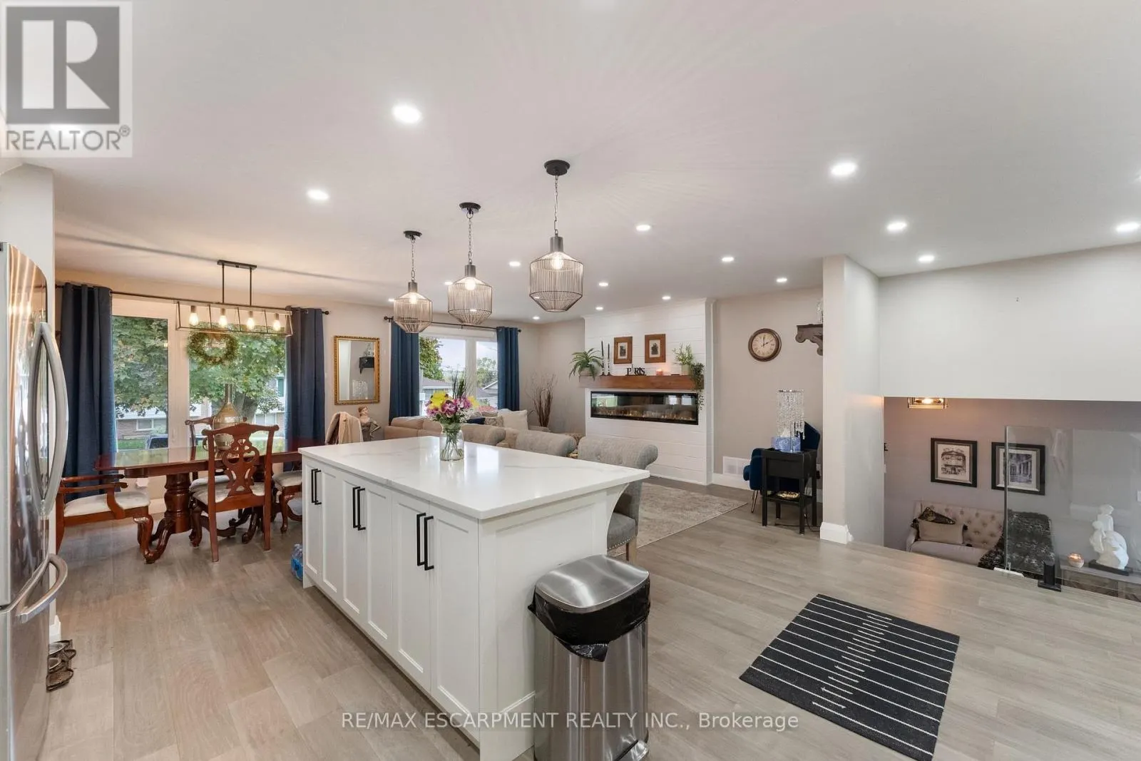 168 HANOVER PLACE