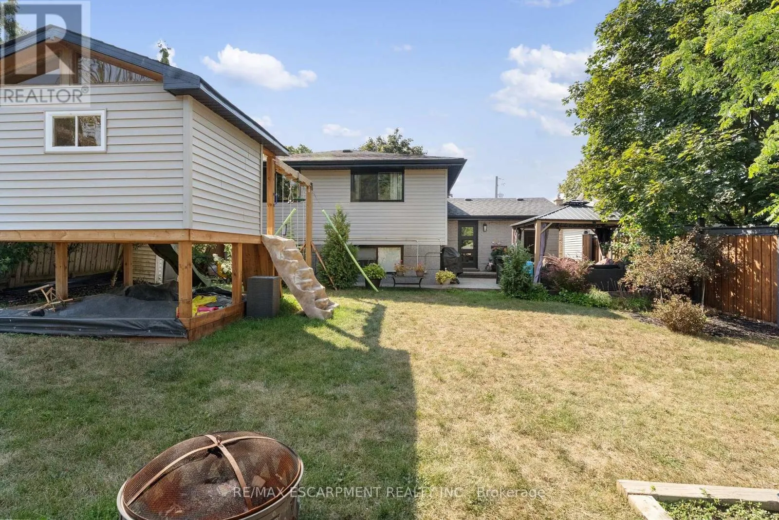 168 HANOVER PLACE