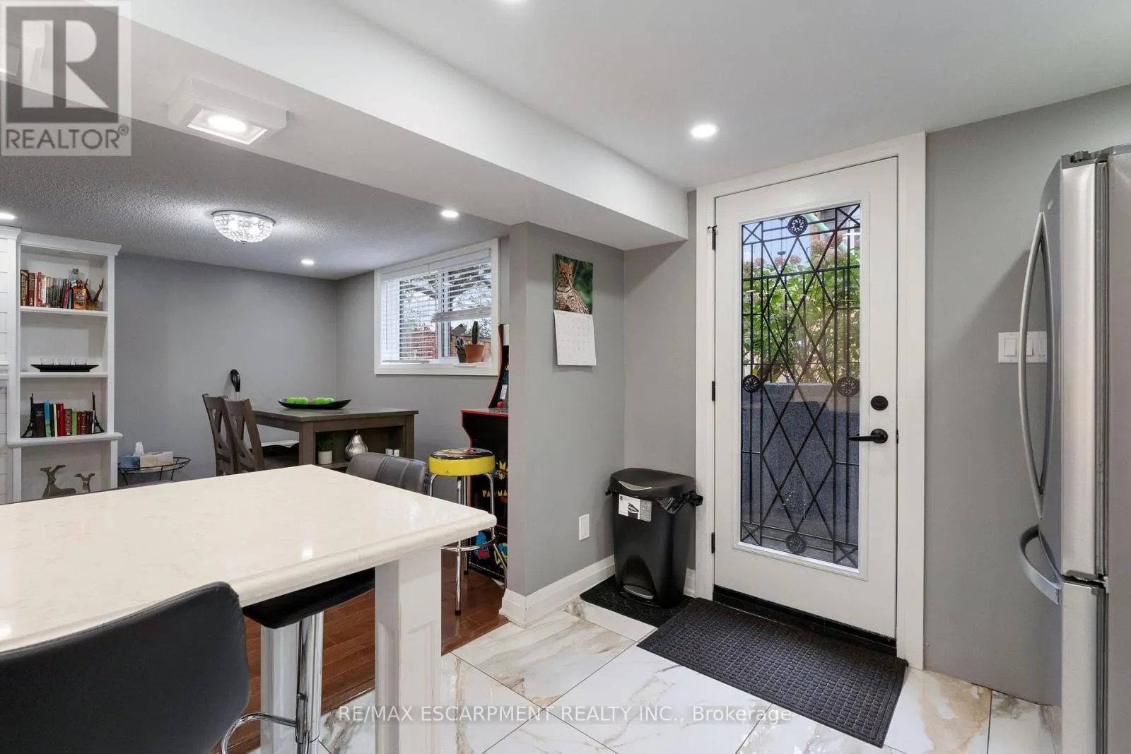 168 HANOVER PLACE