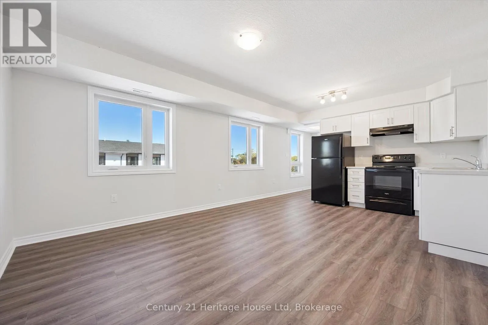 3 - 465 GARAFRAXA STREET W, #3