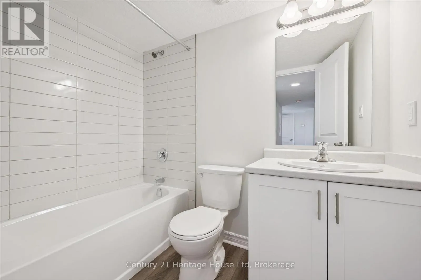 3 - 465 GARAFRAXA STREET W, #3