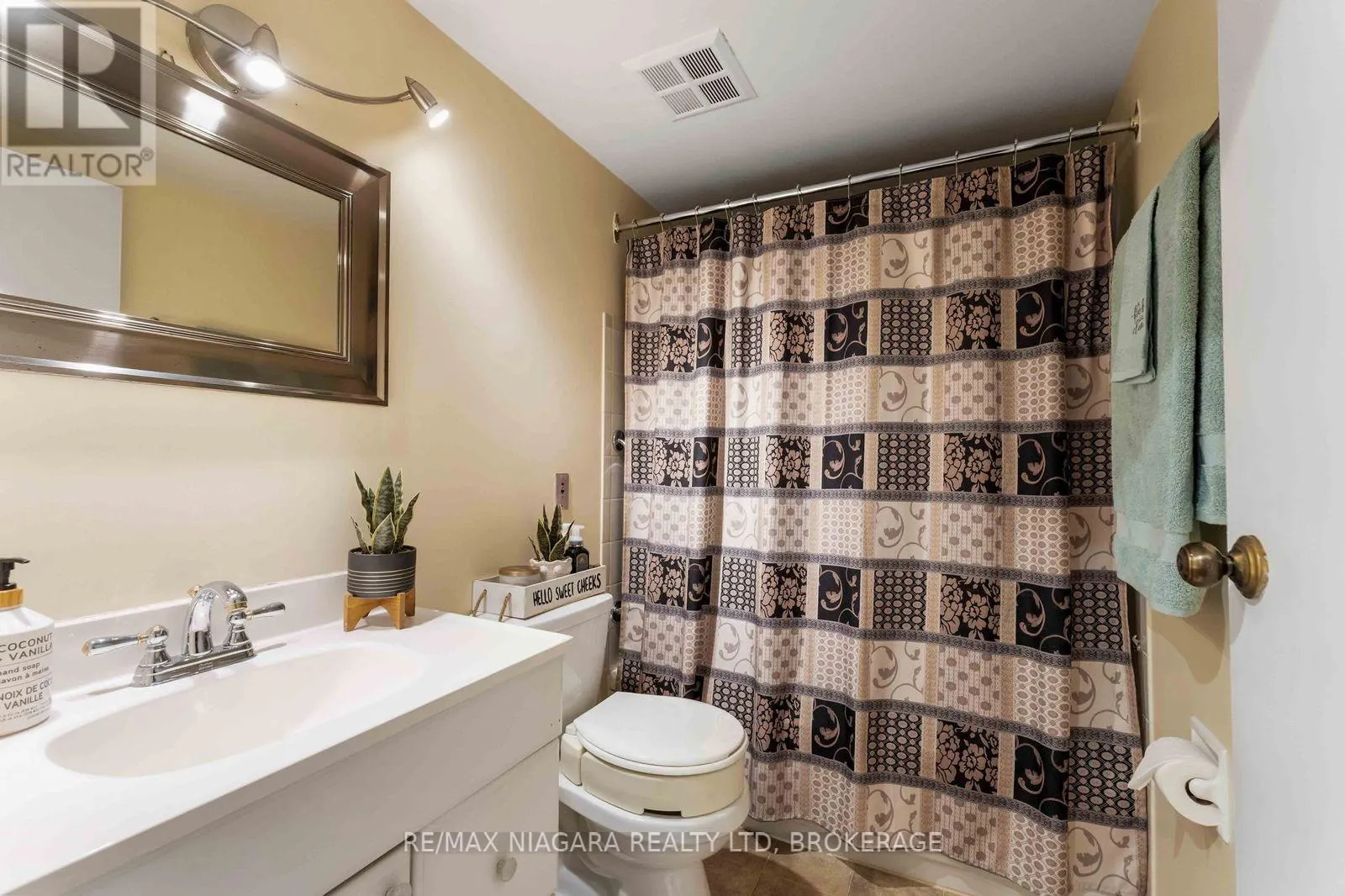 7 - 35 NOVA CRESCENT, #7