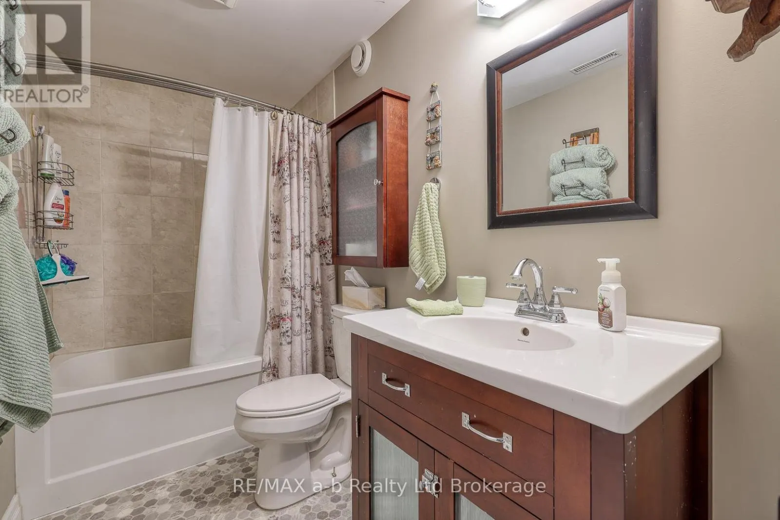 111 KING STREET EAST, UNIT 22 STREET