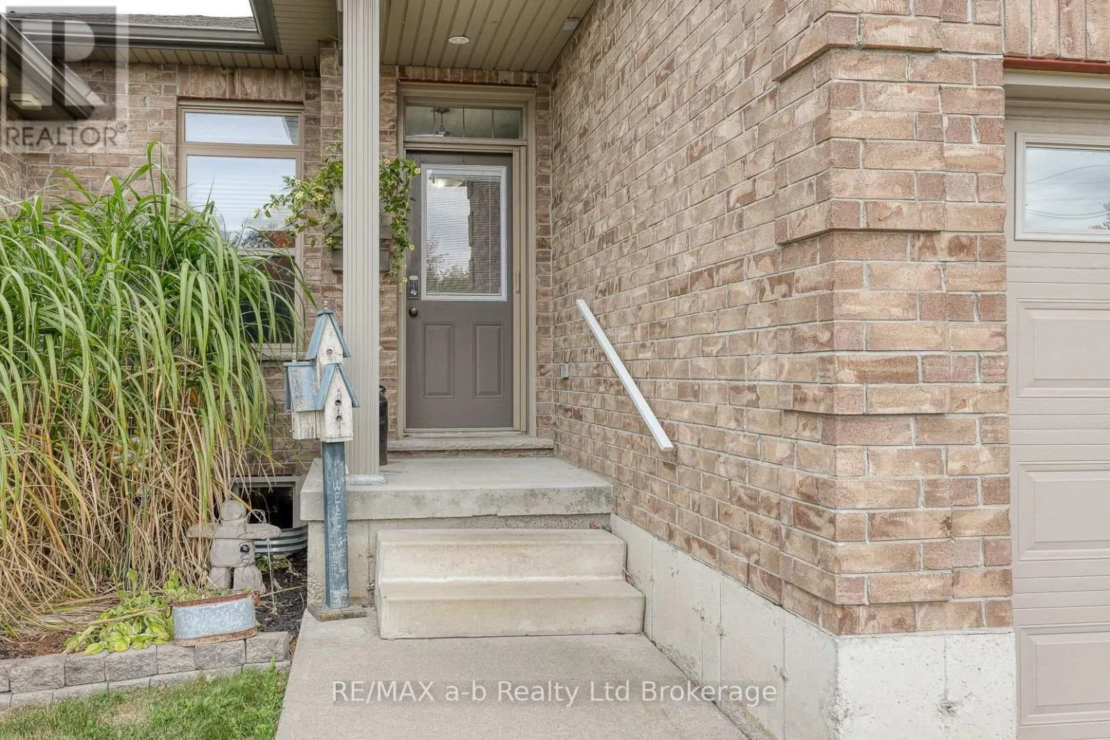 111 KING STREET EAST, UNIT 22 STREET