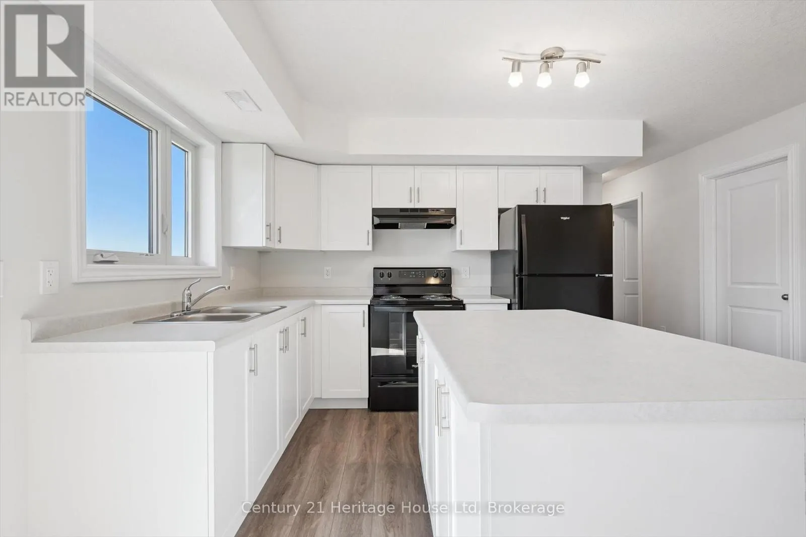 5 - 465 GARAFRAXA STREET W, #5