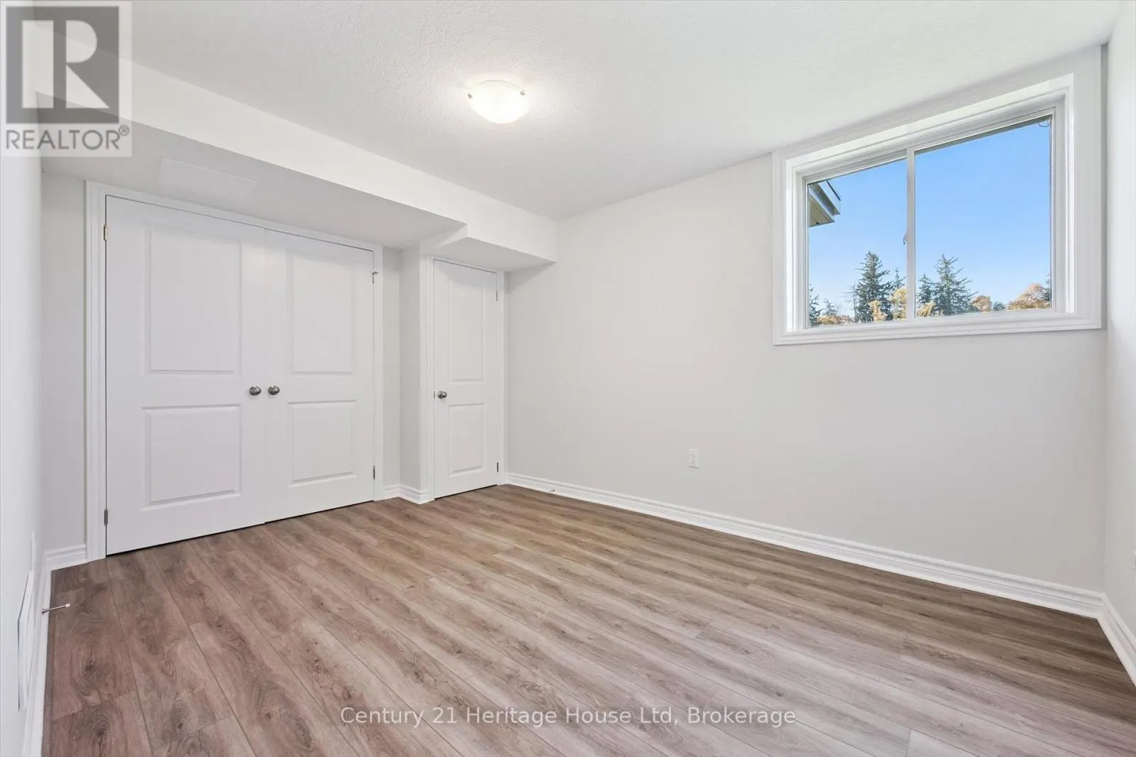 5 - 465 GARAFRAXA STREET W, #5