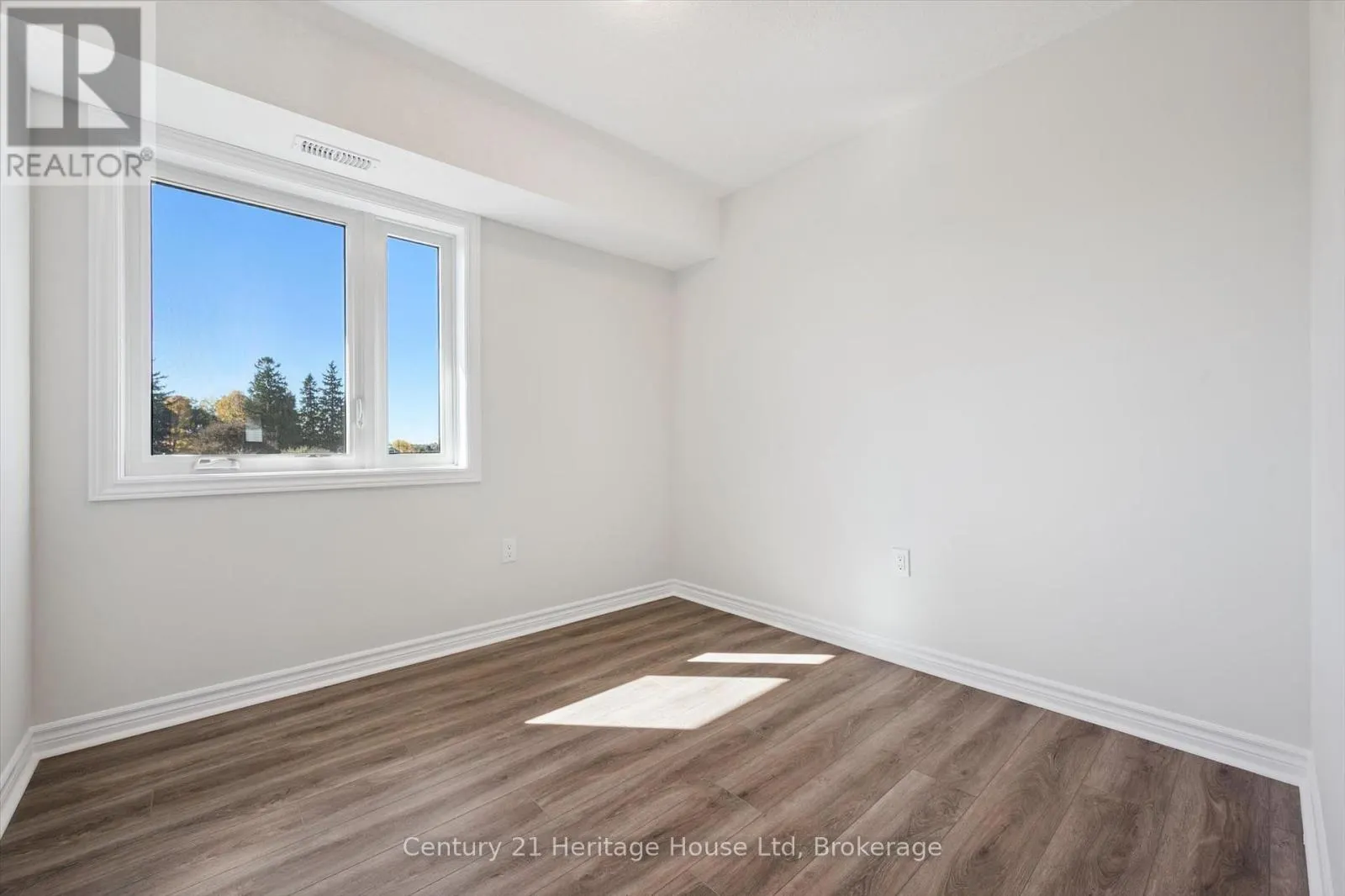 5 - 465 GARAFRAXA STREET W, #5