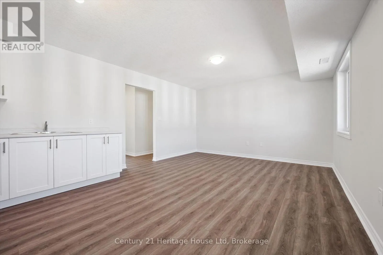 5 - 465 GARAFRAXA STREET W, #5