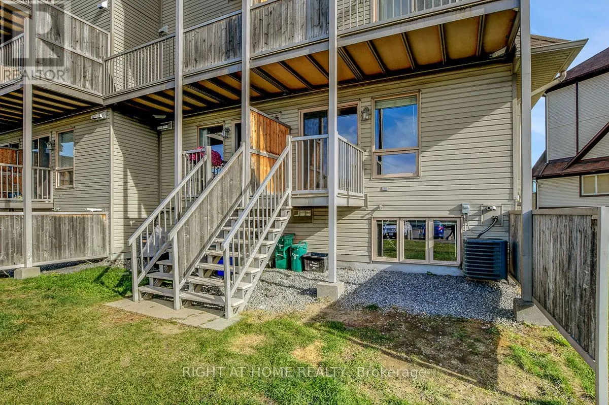739 LAKERIDGE DRIVE