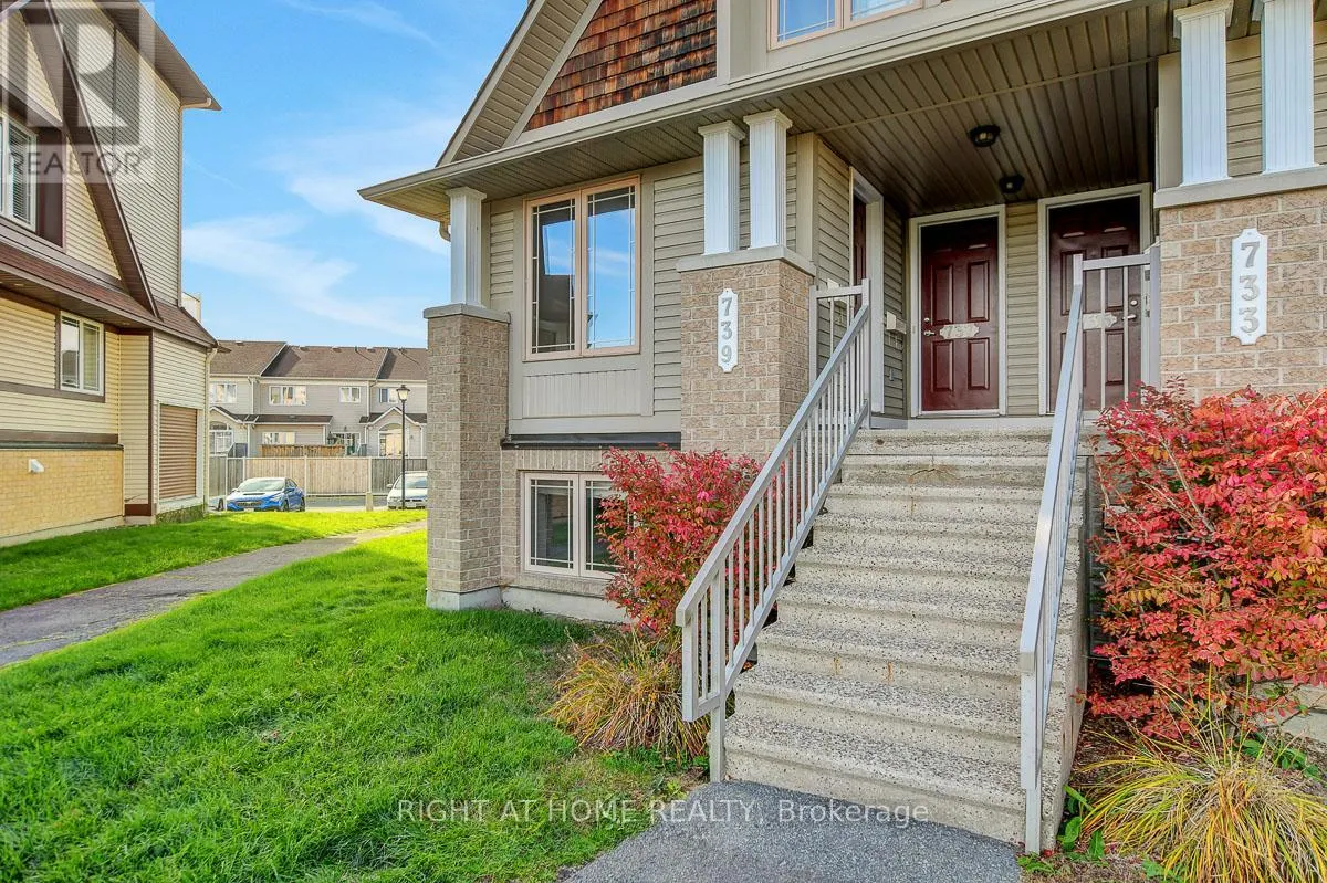 739 LAKERIDGE DRIVE
